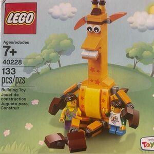 Lego Geoffrey & Friends 40228 133pcs Retired
New in box, giraffe lego